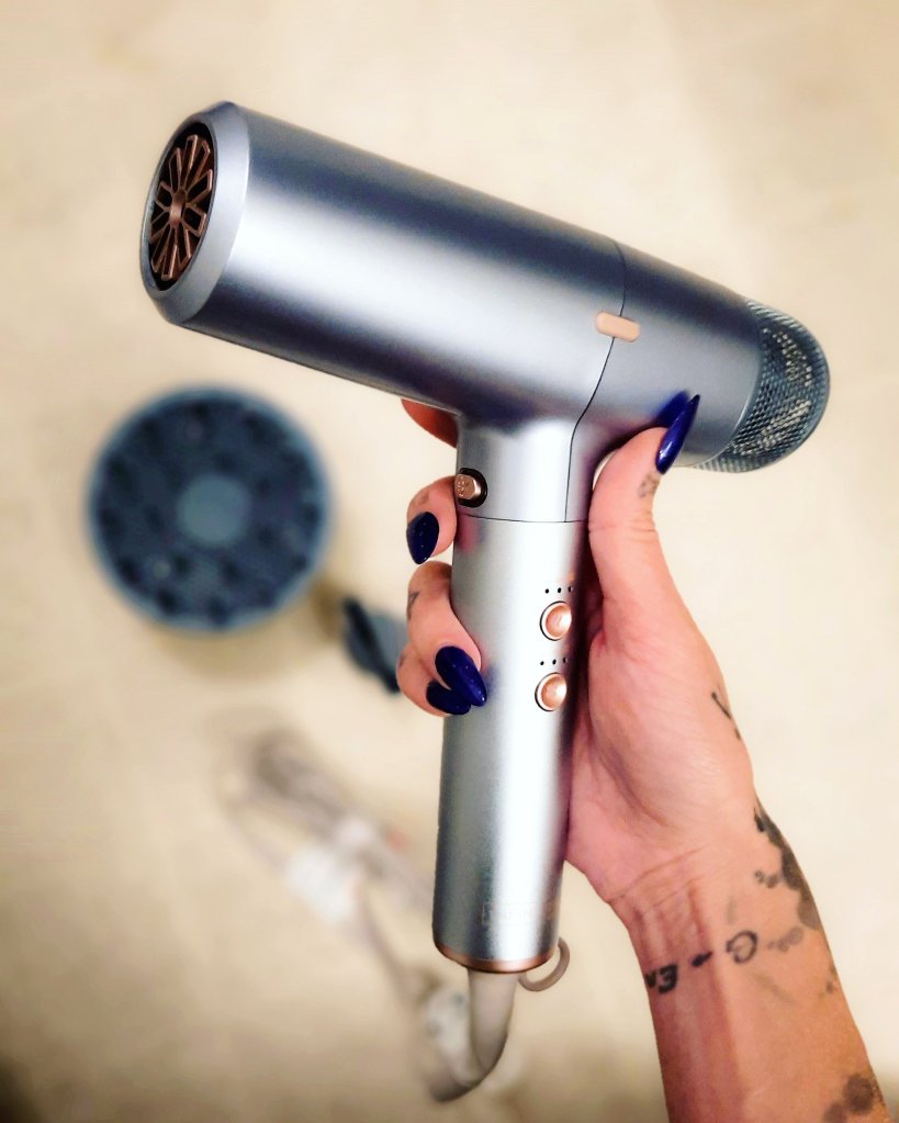 InfinitiPRO by Conair DigitalAIRE hair dryer - high end beauty reviews - alternative lifestyle blogger
