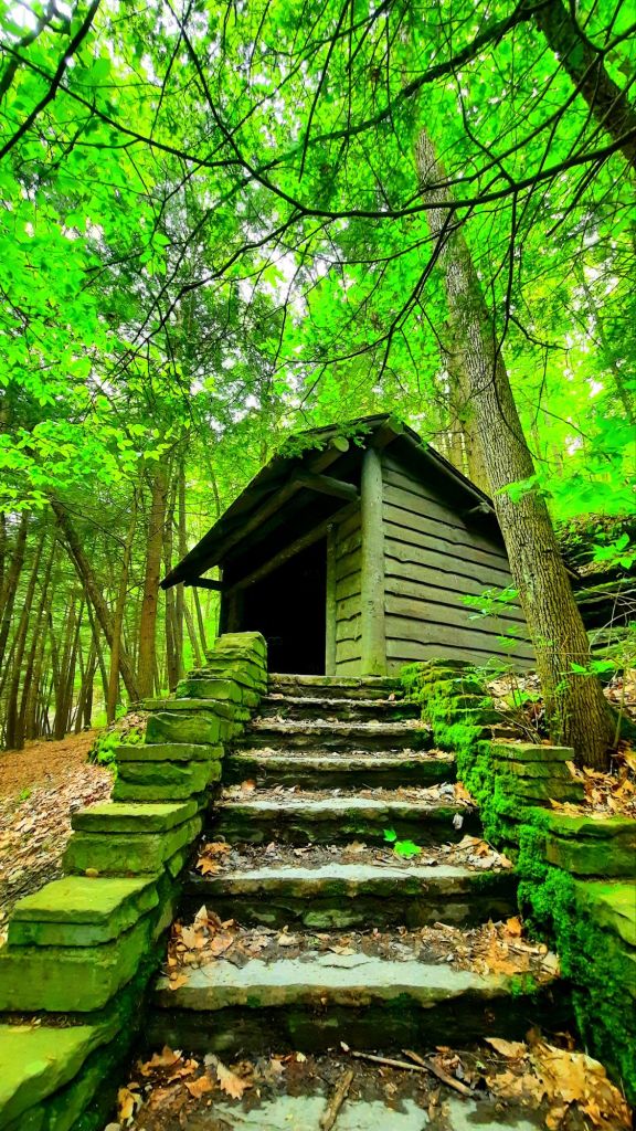 There's a small rain shelter along the gorge trail. It was fine when we went, but the bugs [especially mosquitos] get bad up there during the summer. - Buttermilk Falls State Park Ithaca New York travel guide