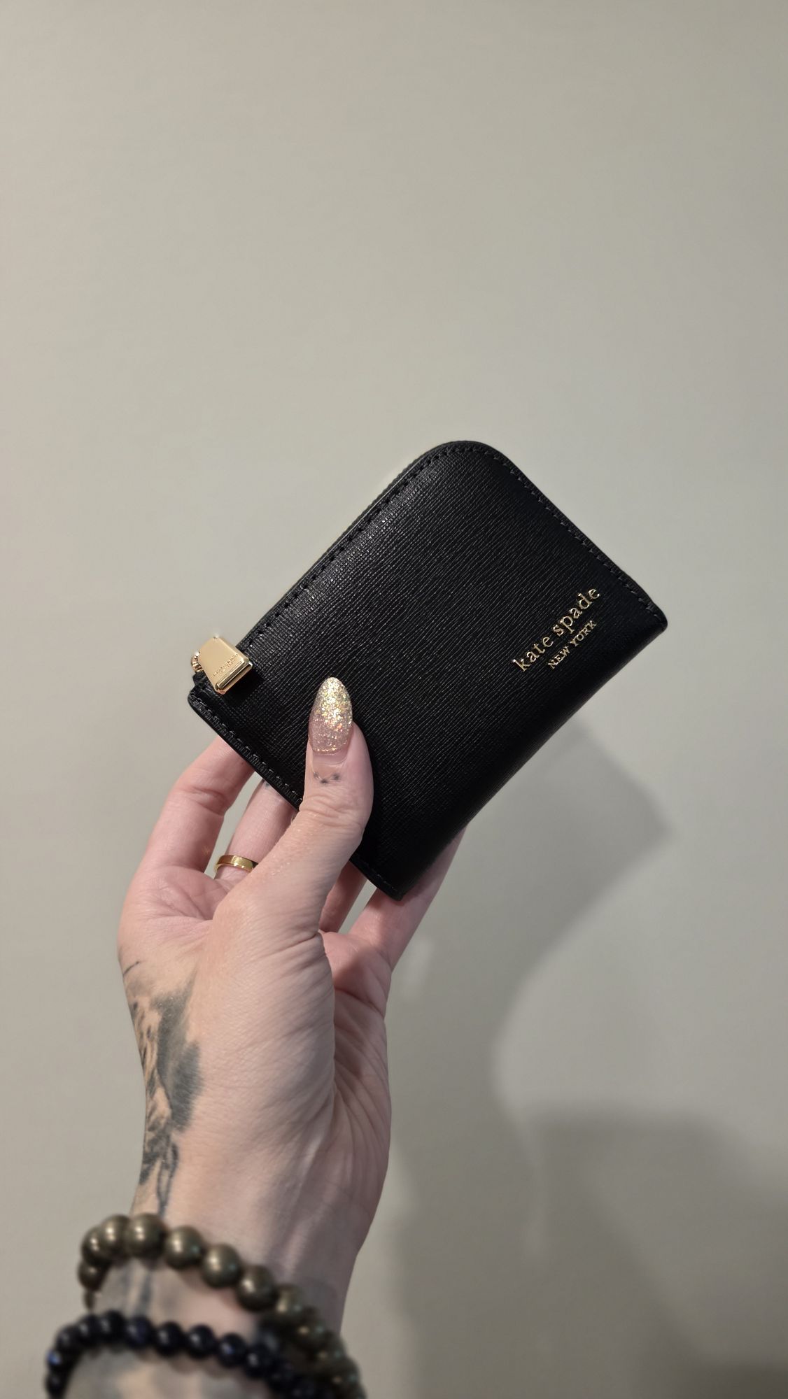 Kate Spade Devin Zip Card Case Review