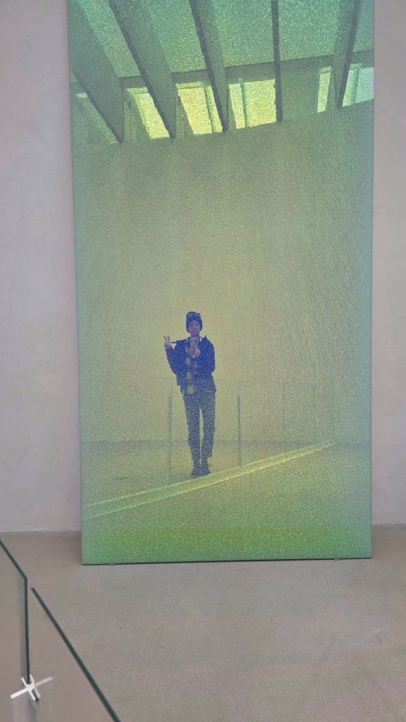 Color changing optical illusion glass art mirror selfie at Corning Museum of Glass in Corning NY